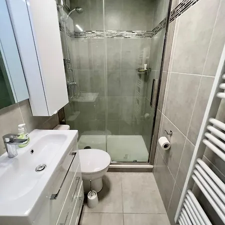 - 4 People - Swimming Pool Tennis Park Parking Appartement Antibes