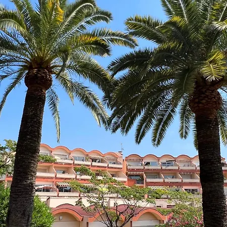 - 4 People - Swimming Pool Tennis Park Parking Appartement Antibes